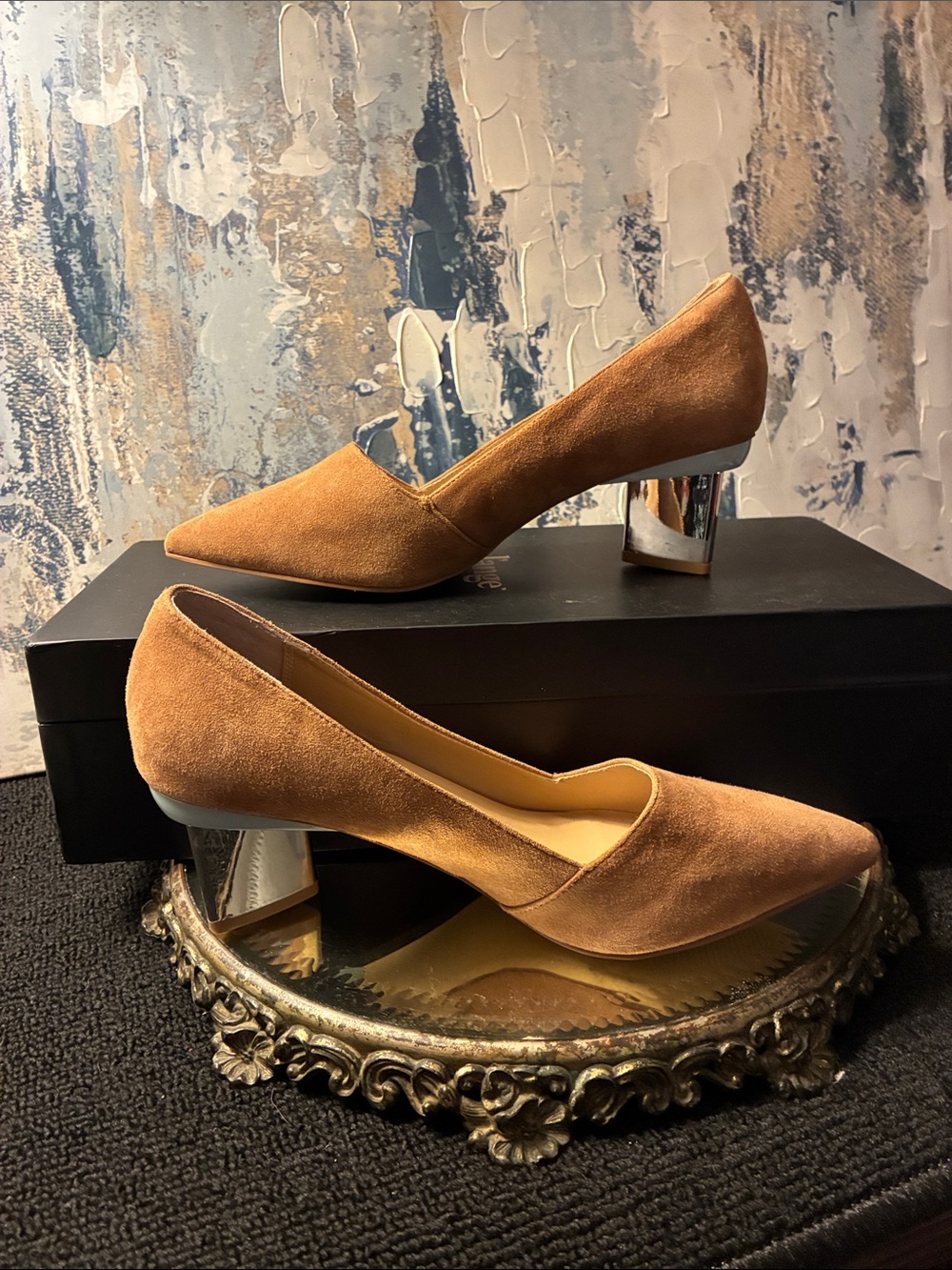 Guc !! Genuine Bijou NYC Suede Pointed Toe Block Heel Pumps in Tan Size 8.5
